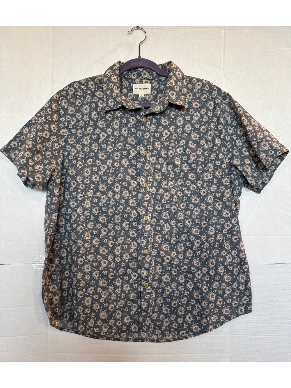 Lucky Brand Men's Large Blue Floral Short Sleeve Button-Up Shirt